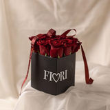 MINIBOX 9 - CORAZON PETIT RED (base de corazon con 9 rosas rojas)