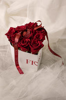 MINIBOX 9 - CORAZON PETIT RED (base de corazon con 9 rosas rojas)