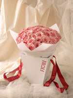RA82 - PINK LOVE (ramo de 50 rosas rosadas con bolsa porta ramo)