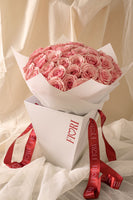 RA82 - PINK LOVE (ramo de 50 rosas rosadas con bolsa porta ramo)